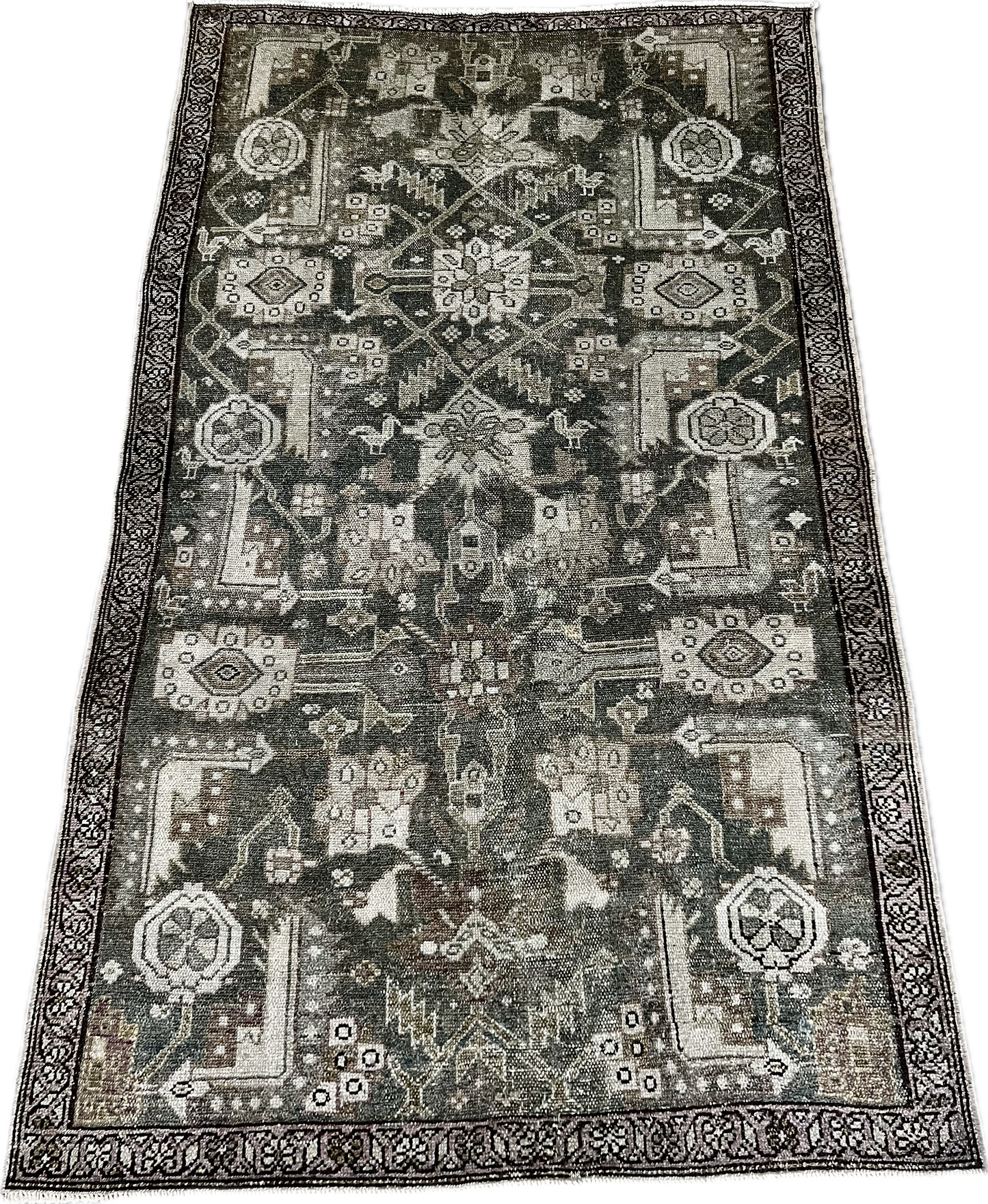 Heirloom (4' x 7')