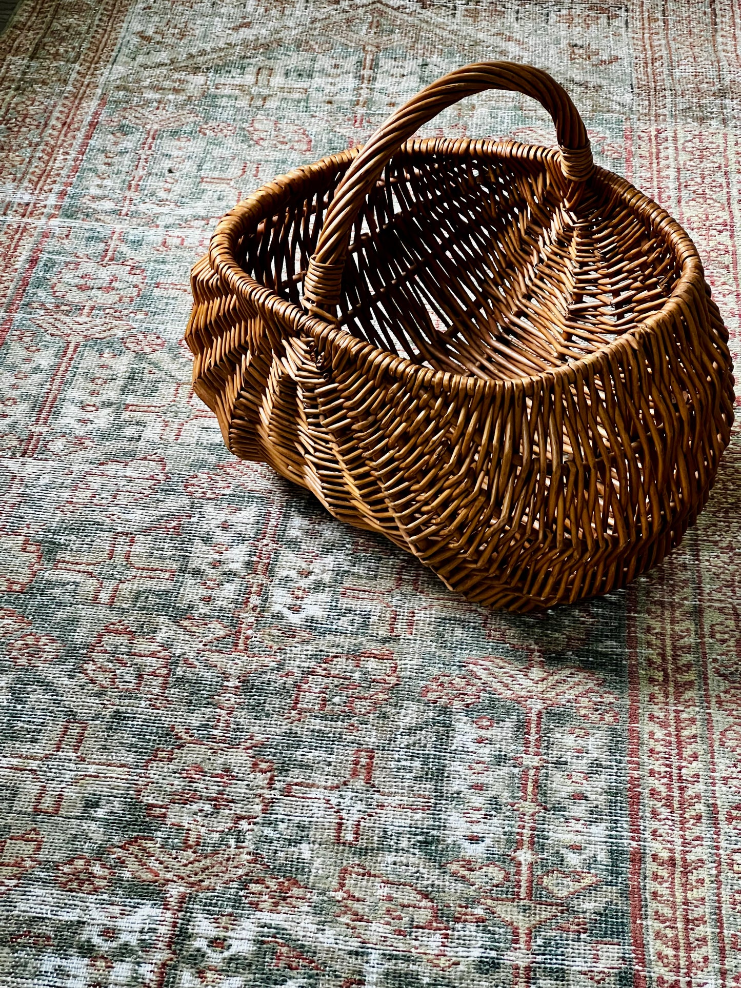 Heirloom (3' x 9')