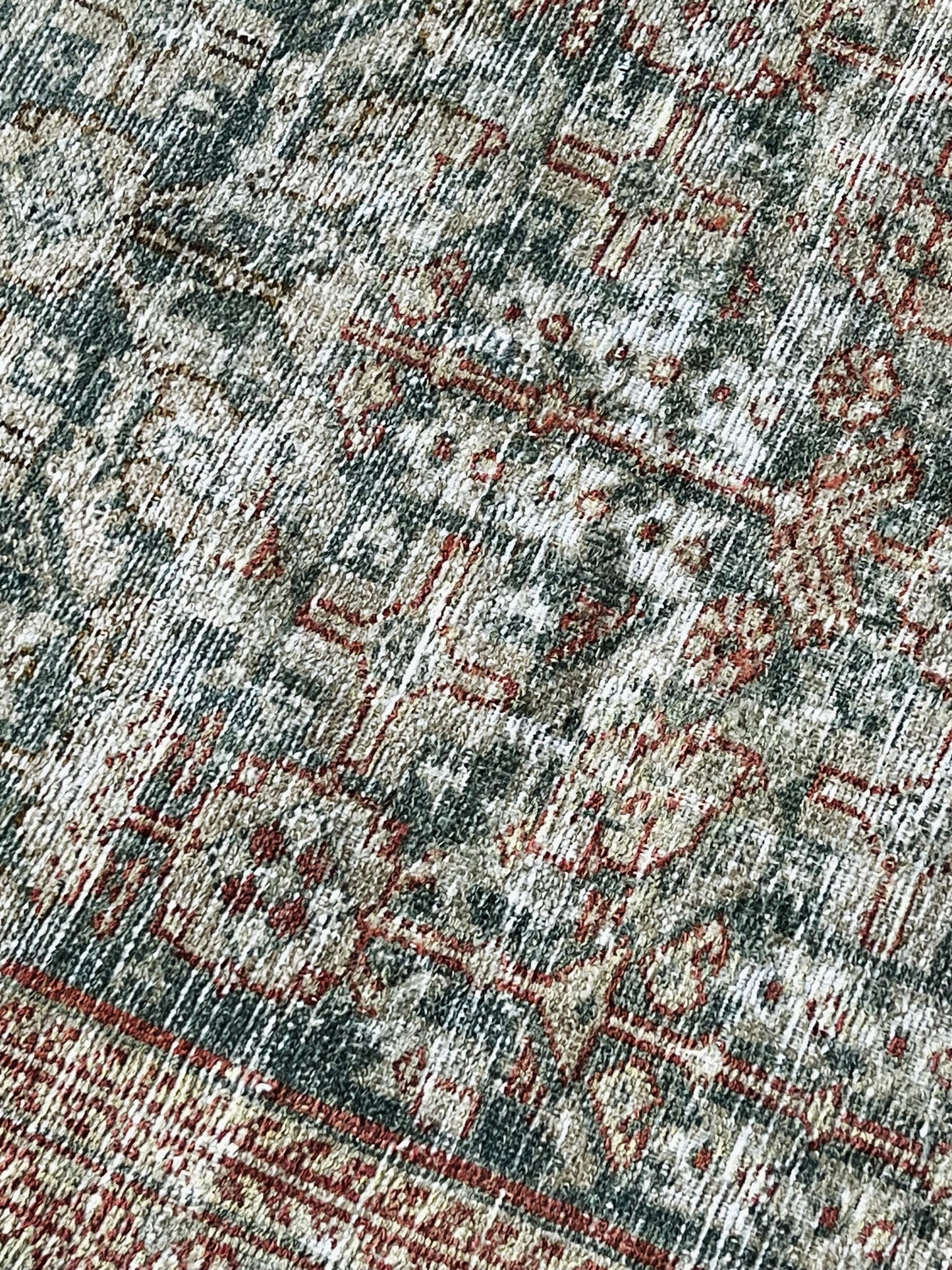 Heirloom (3' x 9')