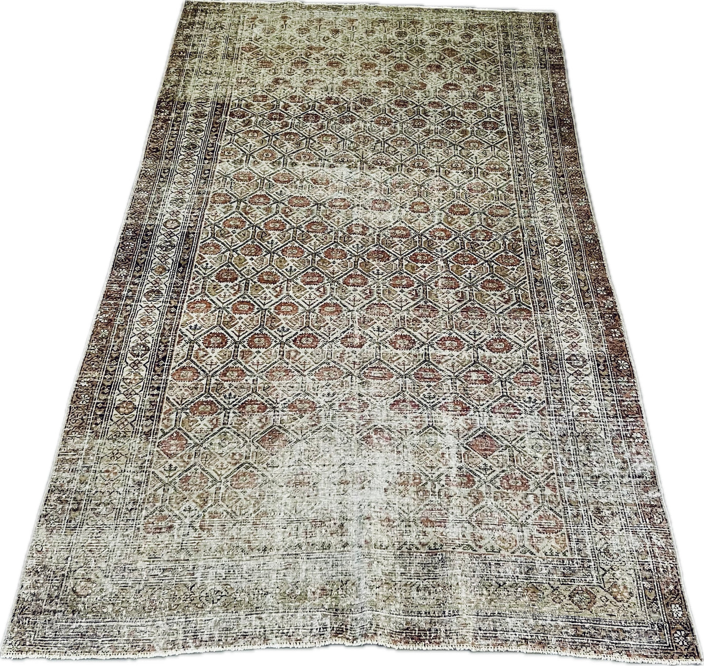 Heirloom (5' x 9')